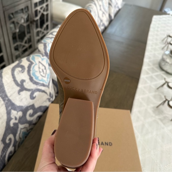 NIB Lucky Brand Saucie Greenish Grey Bootie Size 10 - Picture 8 of 10